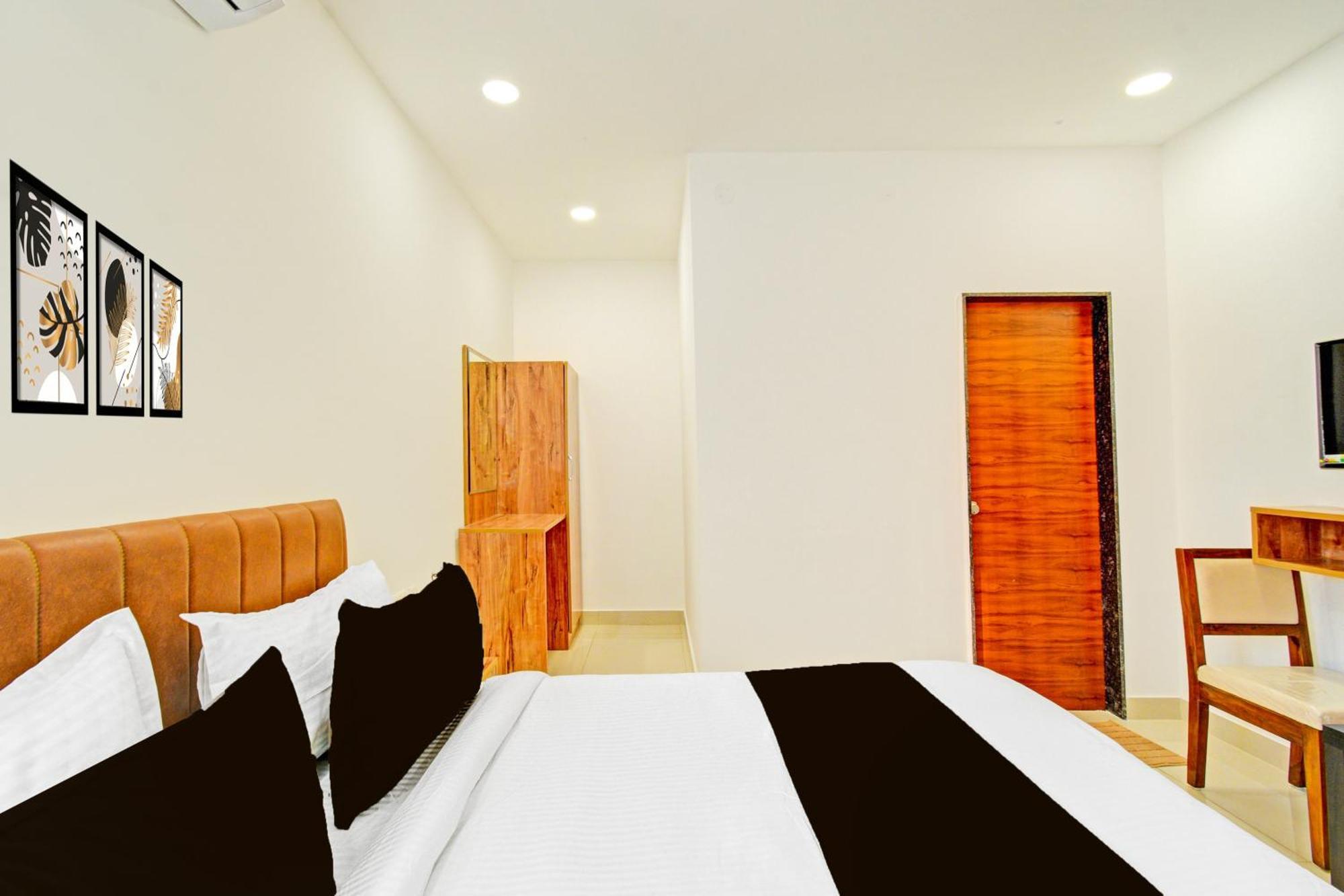 Super Townhouse Oak Suchitra Kompally Road Formerly Sun Moon Hotels Trimulgherry Buitenkant foto