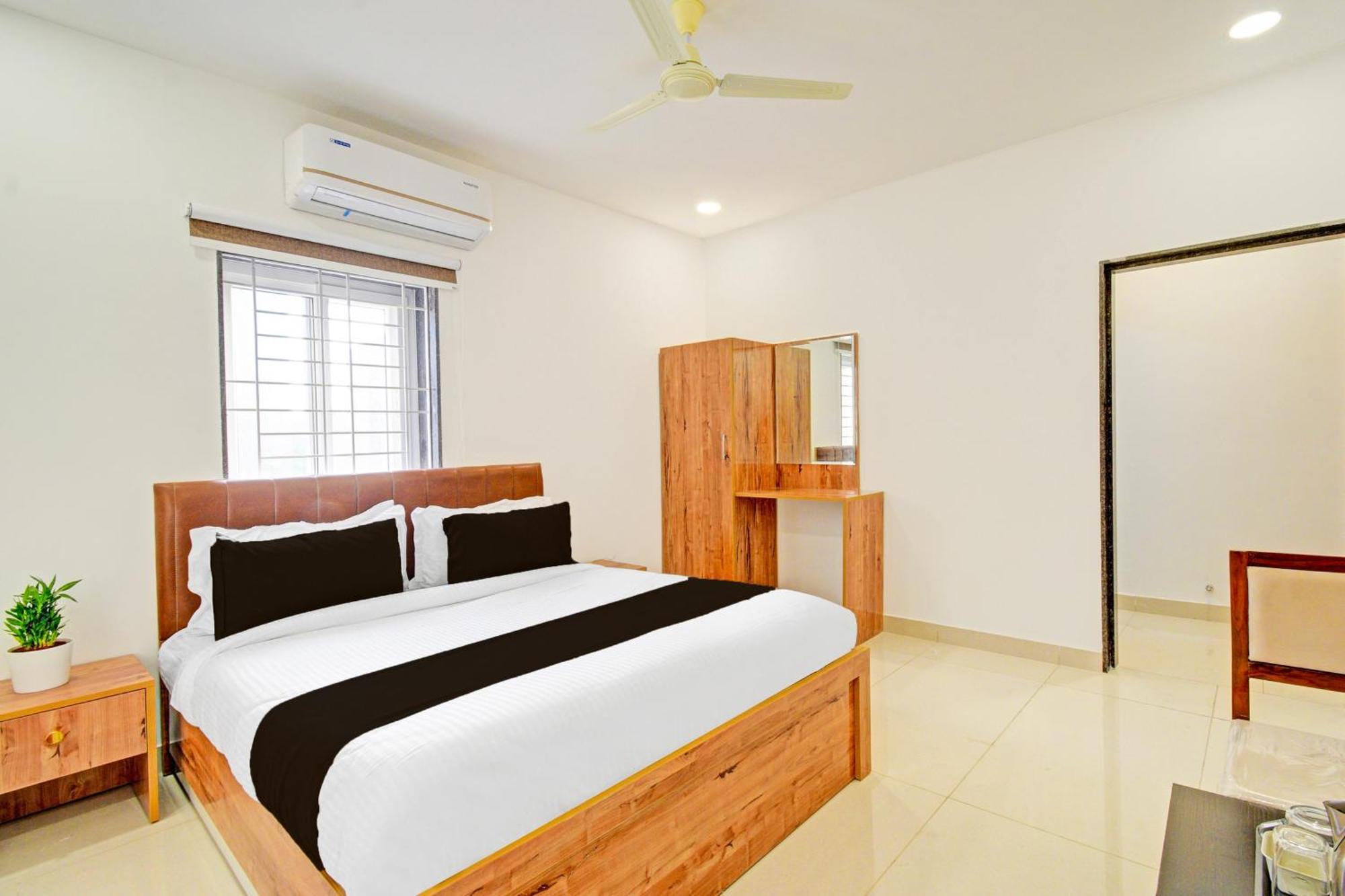 Super Townhouse Oak Suchitra Kompally Road Formerly Sun Moon Hotels Trimulgherry Buitenkant foto
