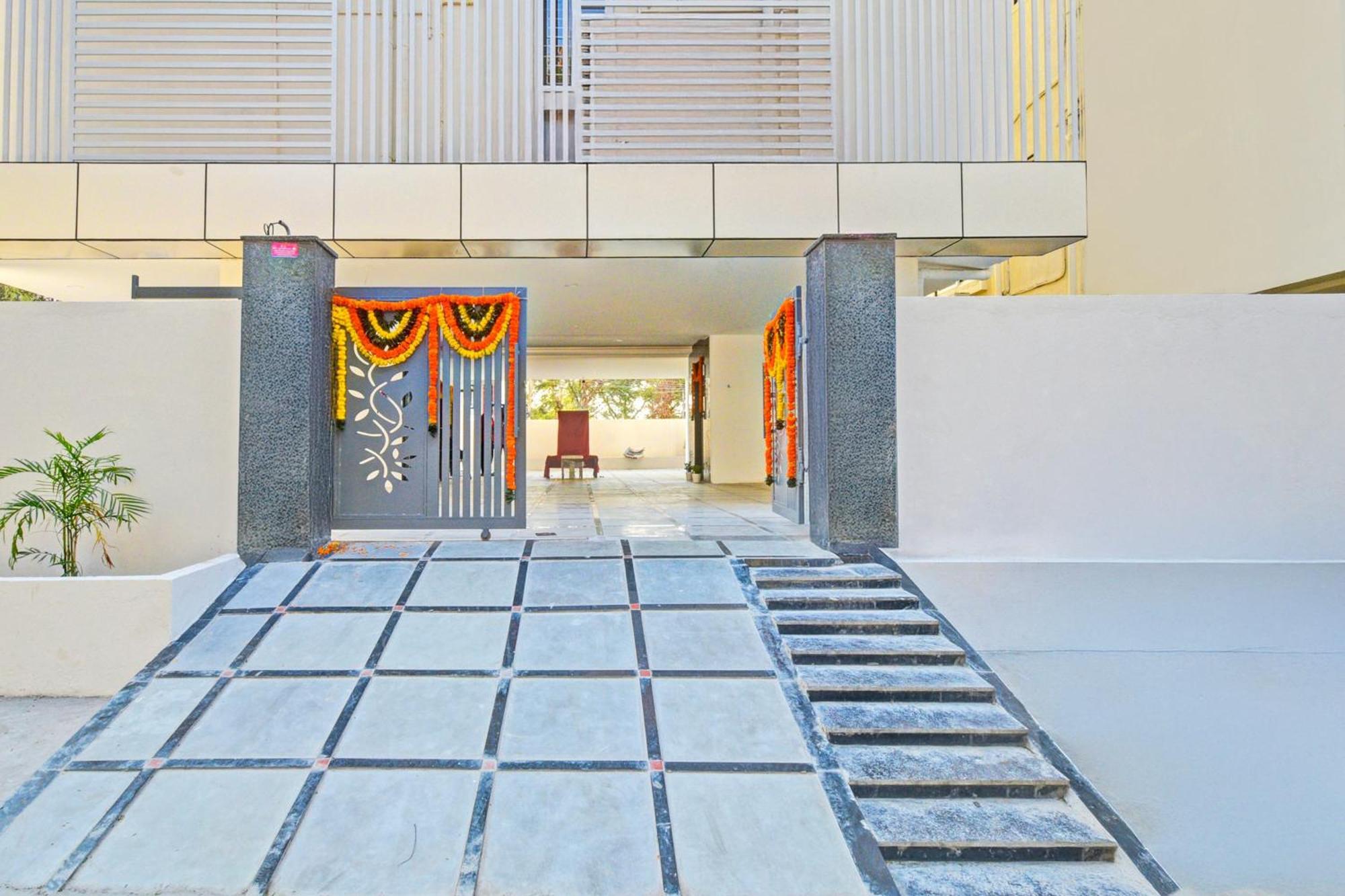 Super Townhouse Oak Suchitra Kompally Road Formerly Sun Moon Hotels Trimulgherry Buitenkant foto