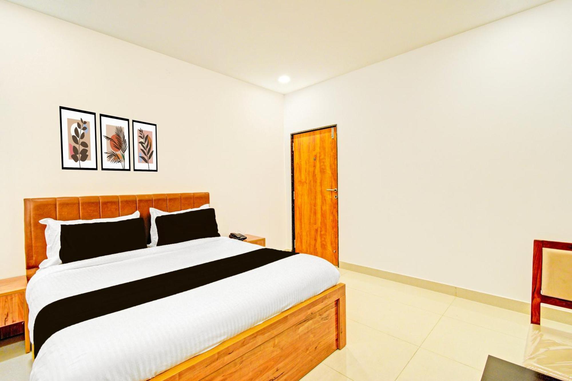 Super Townhouse Oak Suchitra Kompally Road Formerly Sun Moon Hotels Trimulgherry Buitenkant foto